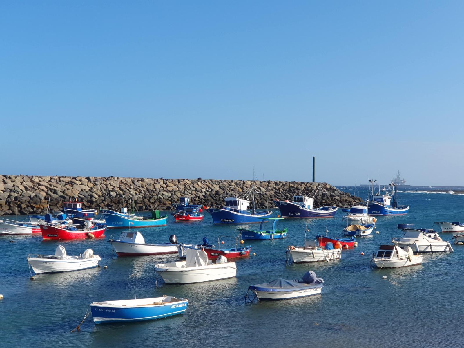 El Gobierno regional y el sector pesquero canario mejoran la seguridad y condiciones de trabajo de la flota isleña
