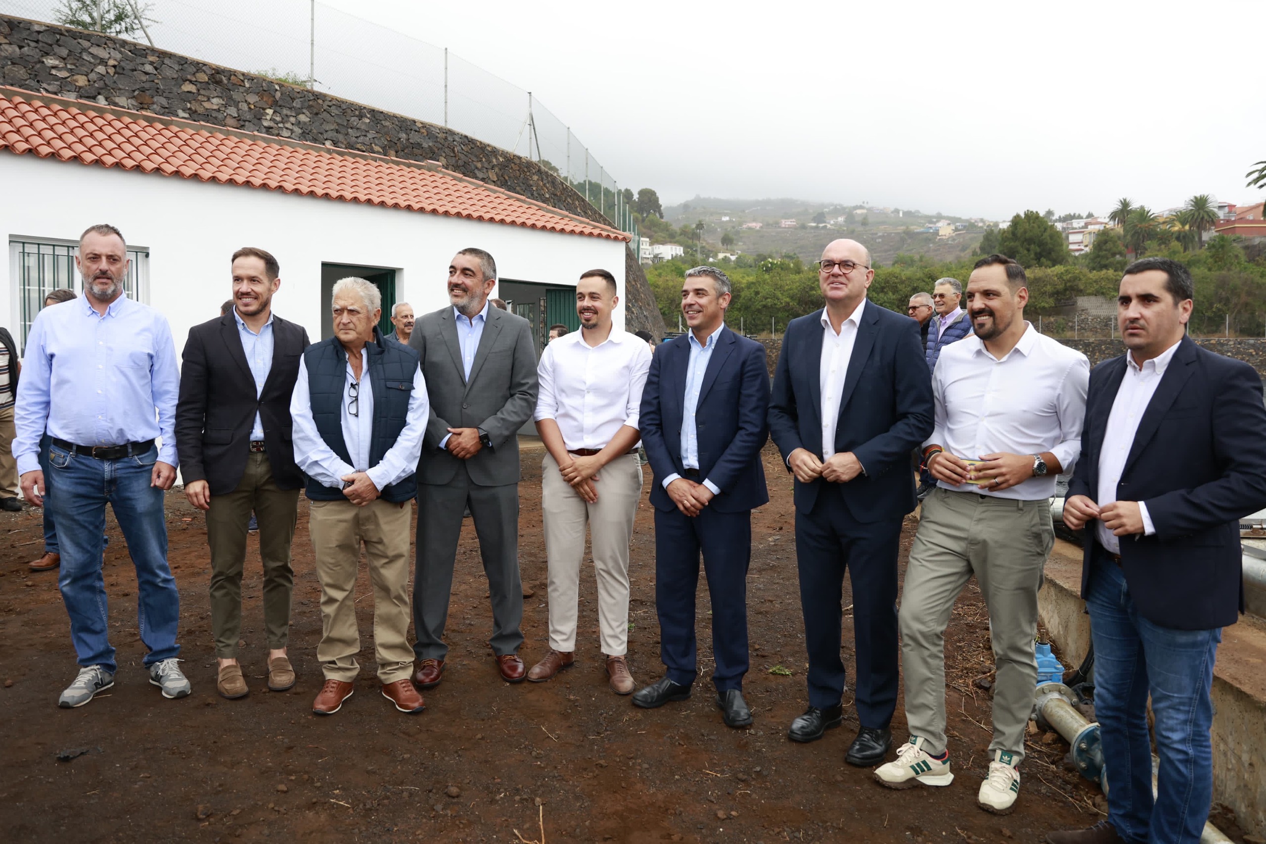 El Gobierno de Canarias entrega a los regantes de La Palma el depósito  de la red de San Miguel y actuaciones accesorias